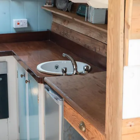Swallowfield Glamping-Unsinkable Yeovil Esterno foto